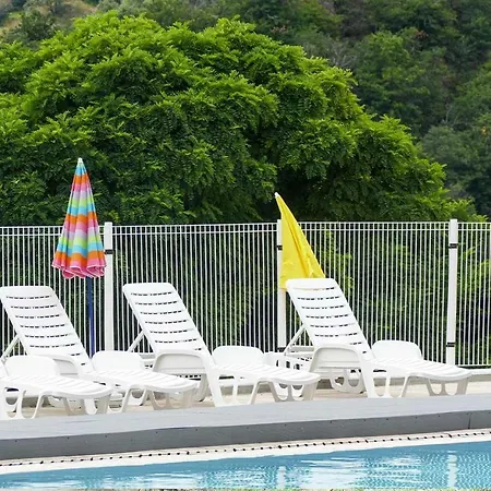 De Villefort Campsite 4*
