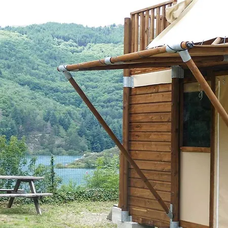 Campsite De Villefort 4*